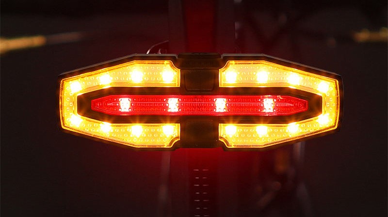 AES-027AB Luz trasera con intermitentes y carga solar - Imagen 6